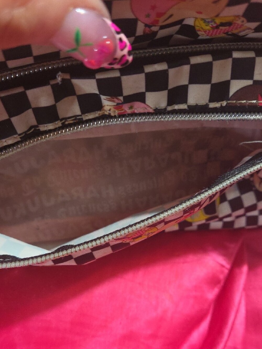 Checker Print Crossbody Bag Harajuku Lovers- Black & White - Picture 5 of 9